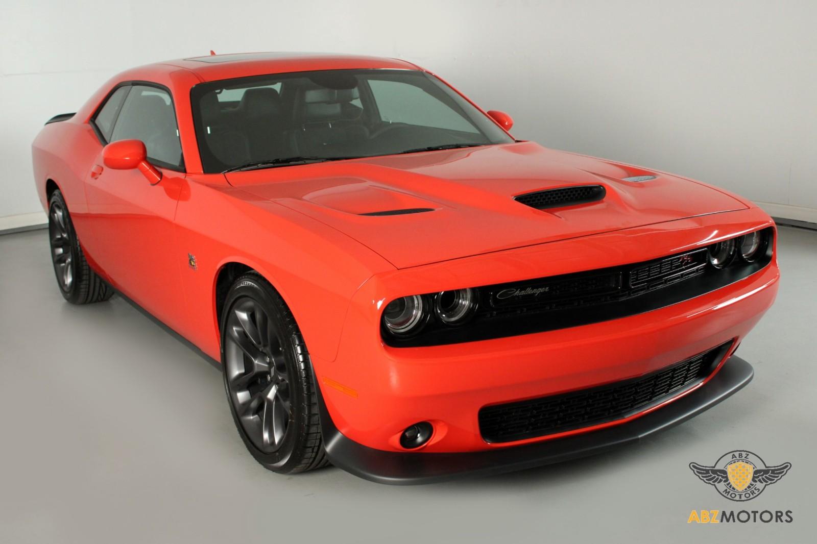 ホットウィール DODGE CHALLENGER R/T SCAT PACK NEW 2024 HOT WHEELS PULL-BACK SPEEDERS DODGE CHALLENGER R/T