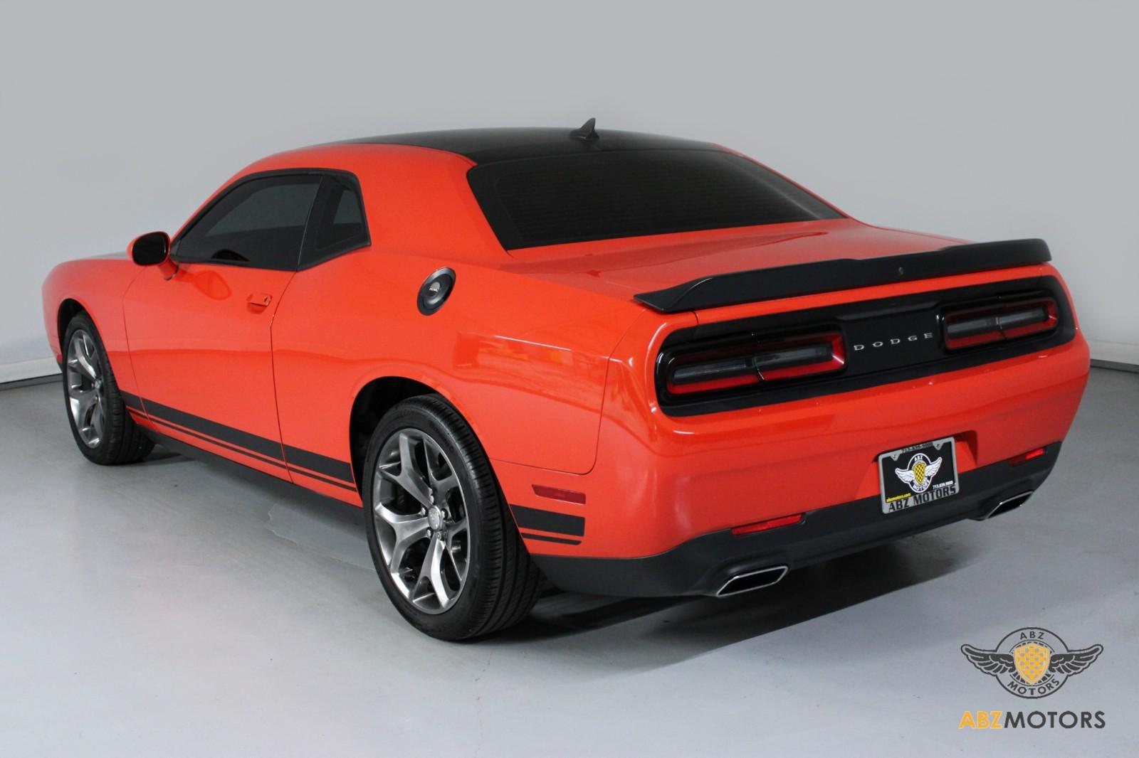 Challenger様 Used-2016-Dodge-Challenger-SXT