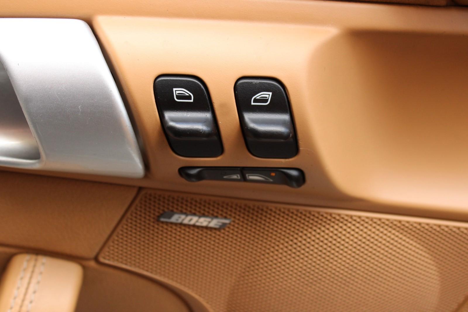 2006 Porsche 911 4S photo 18