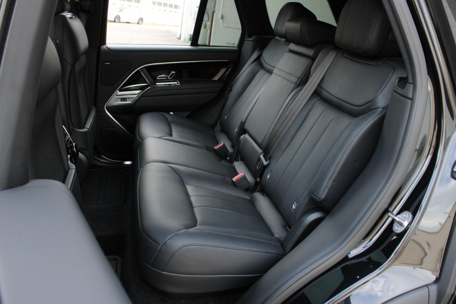 Used 2023 Land Rover Range Rover P530 SE SWB For Sale (Sold