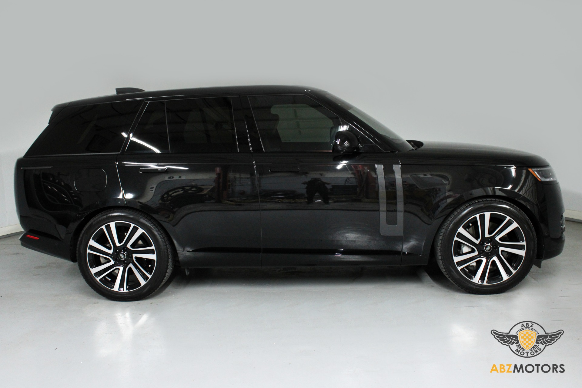 Used 2023 Land Rover Range Rover P530 SE SWB For Sale (Sold
