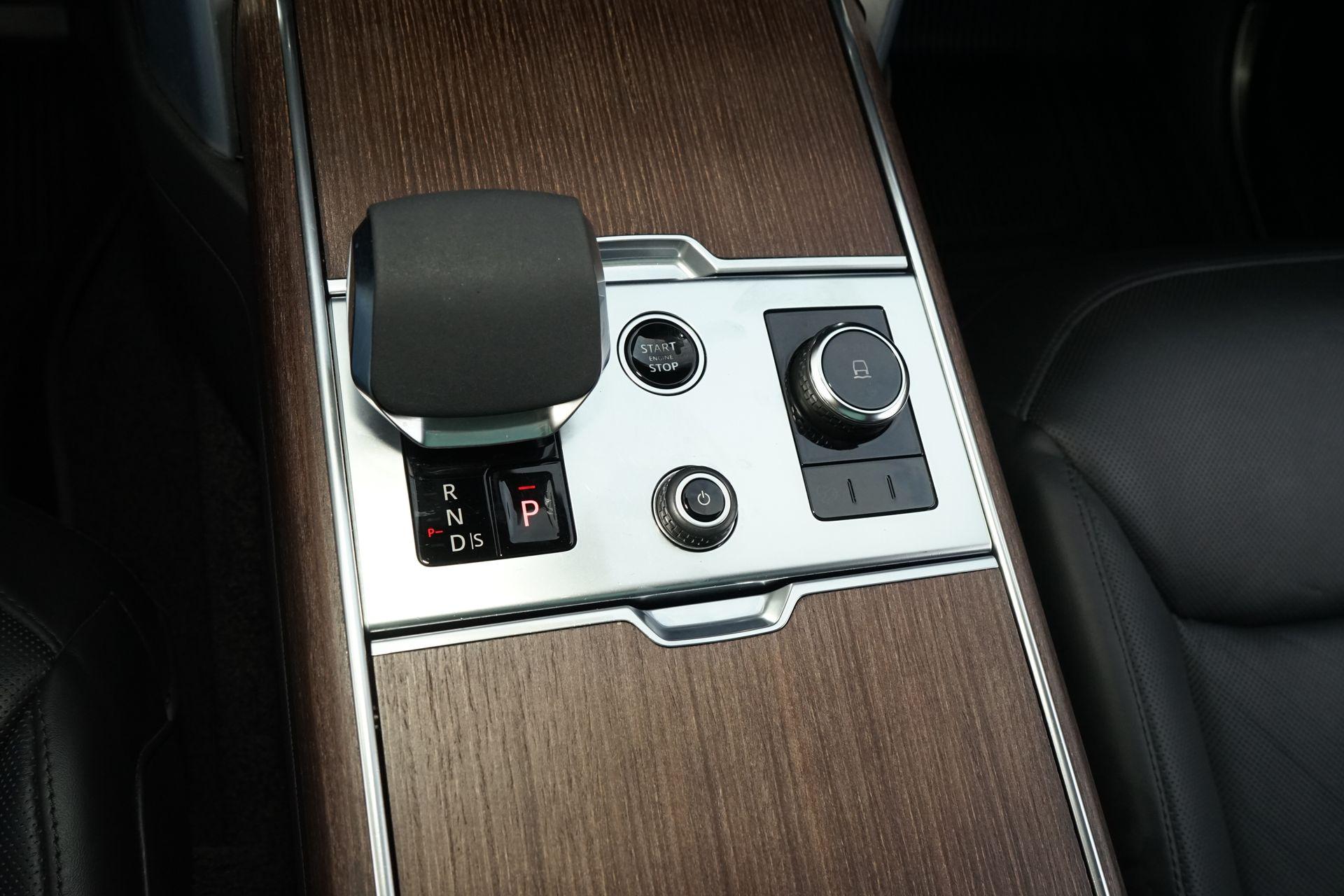 2023 Land Rover Range Rover SE - Photo 20
