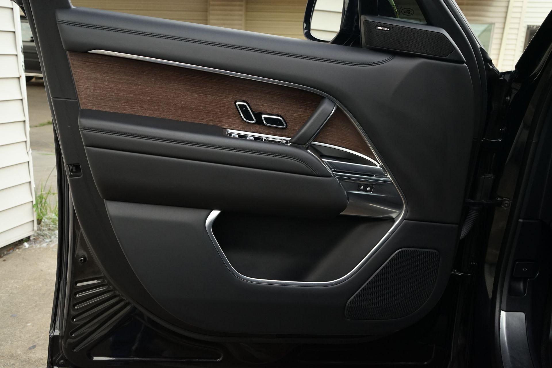 2023 Land Rover Range Rover SE - Photo 26