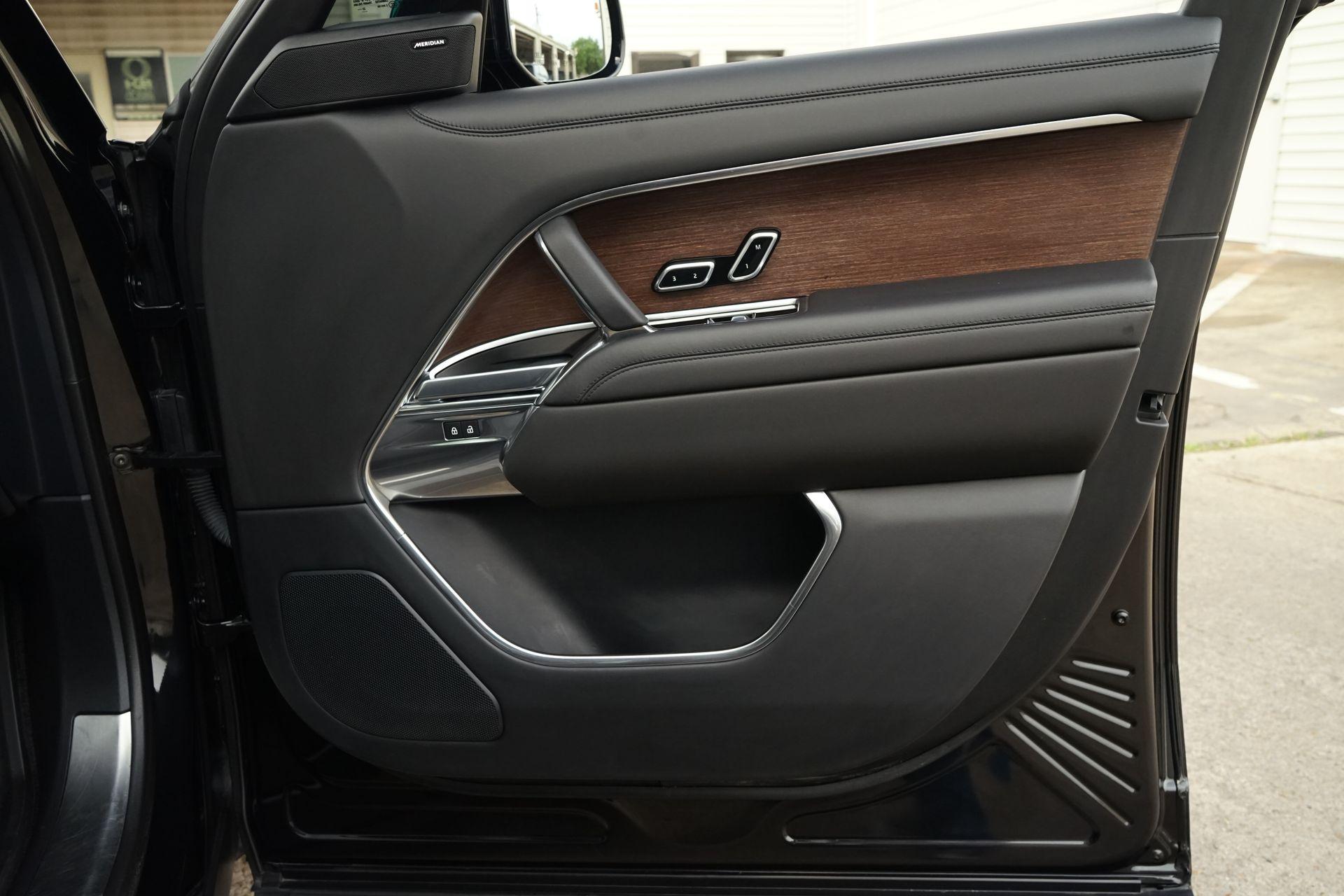 2023 Land Rover Range Rover SE - Photo 27