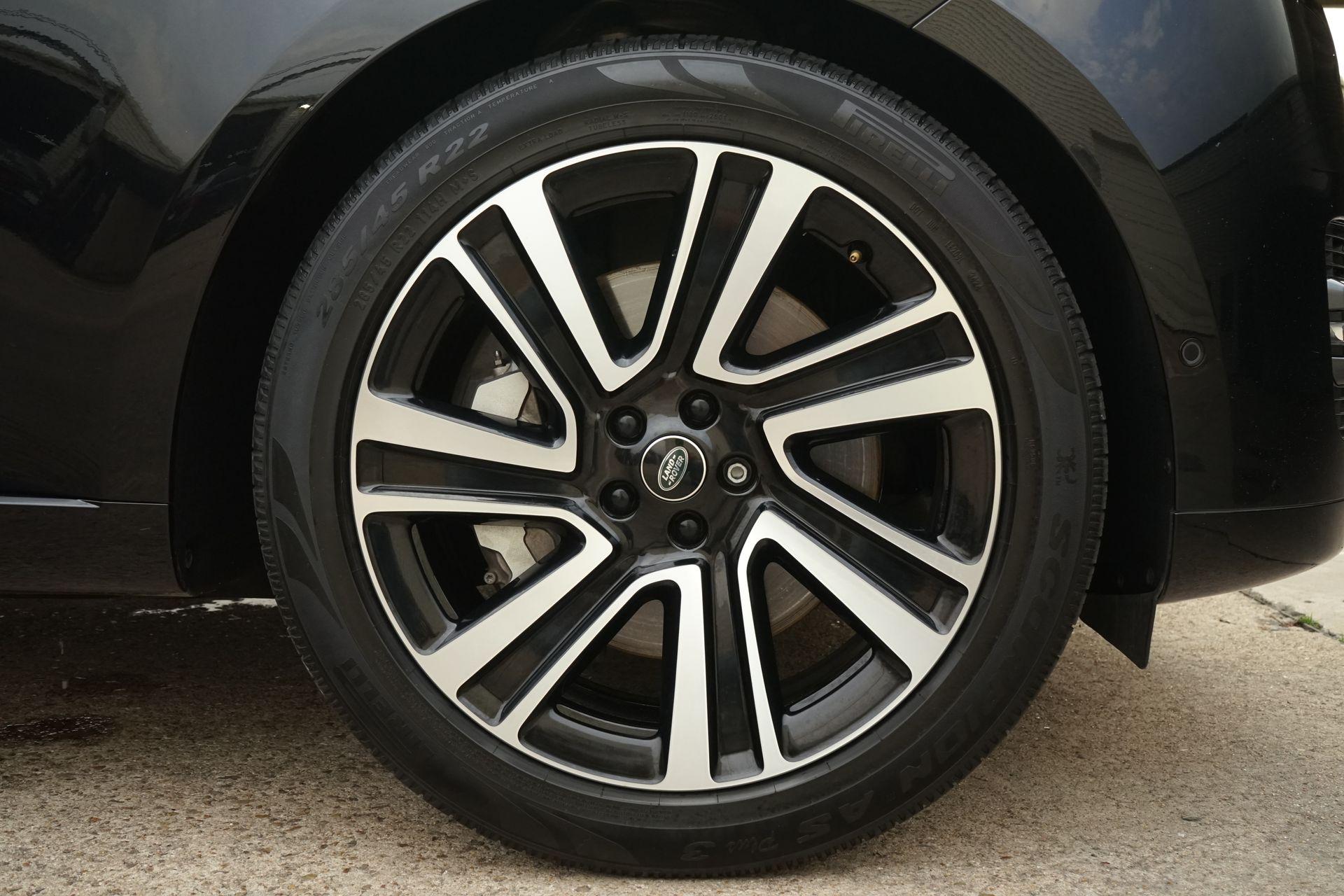 2023 Land Rover Range Rover SE - Photo 33