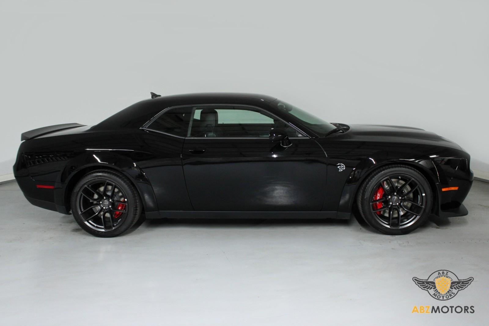 Used-2023-Dodge-Challenger-SRT