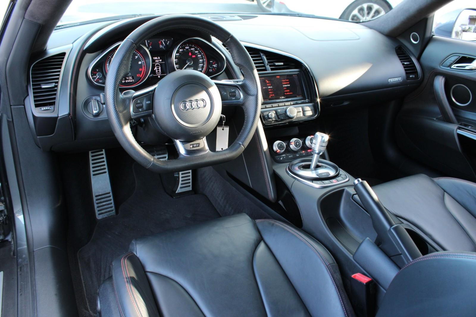 2012 Audi R8 5.2 Coupe photo 10