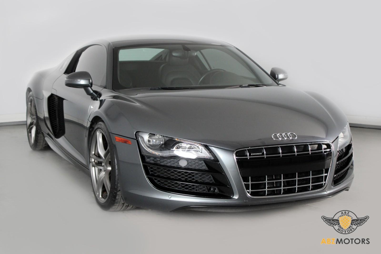 2012 Audi R8 5.2 Coupe photo 2