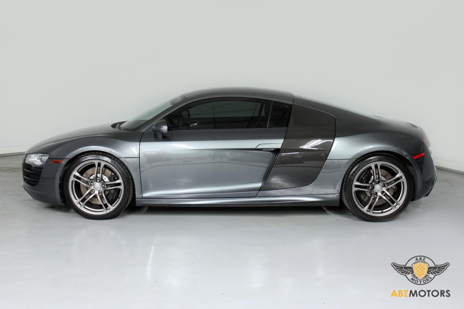 2012 Audi R8 5.2 Coupe photo 6