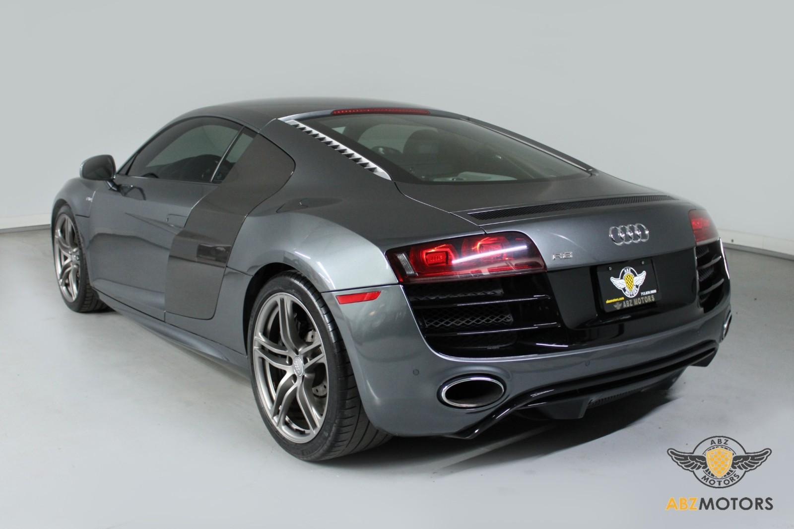 2012 Audi R8 5.2 Coupe photo 8