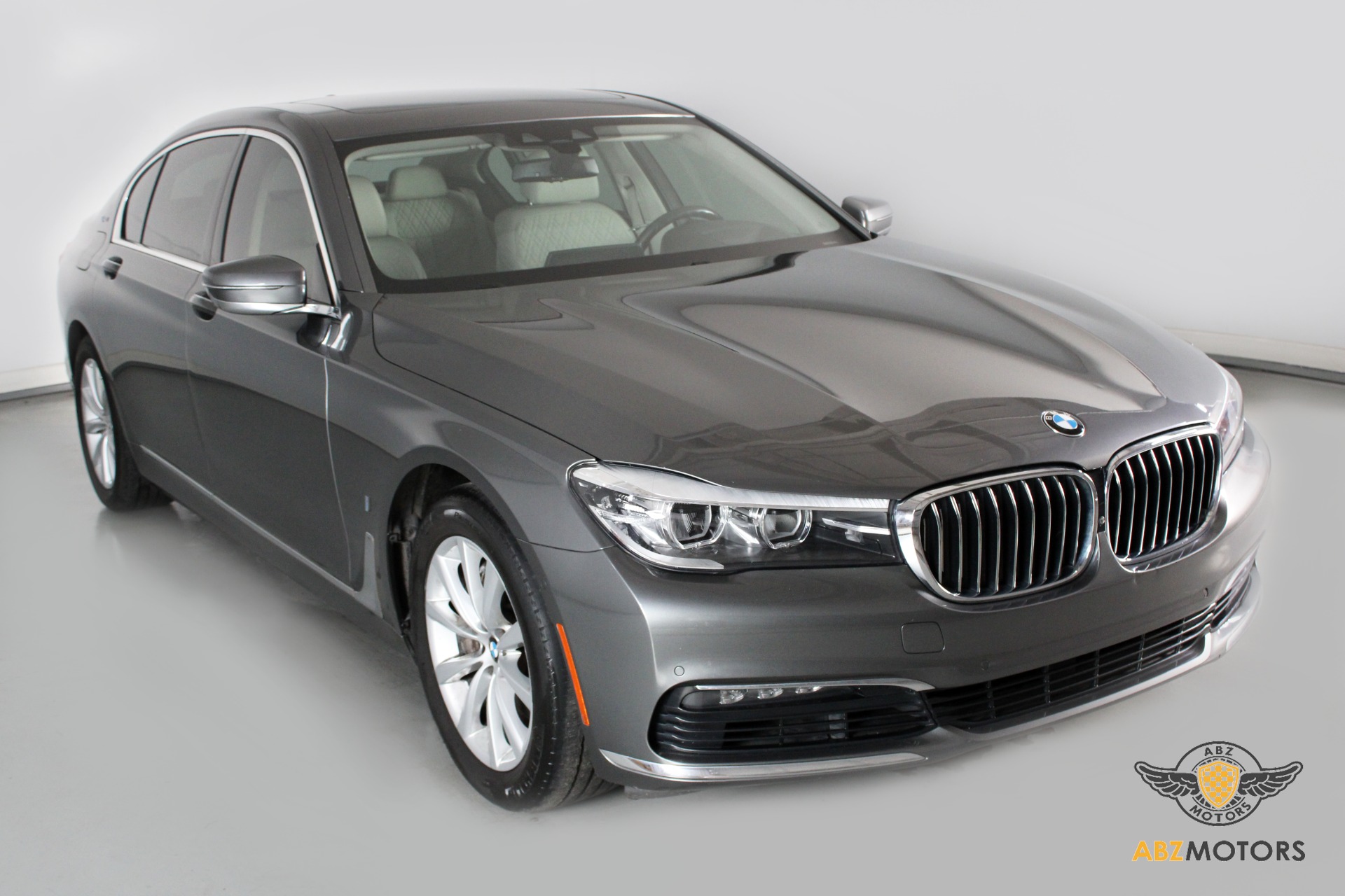 ひめ BMW 740i プラスパッケージ – BMW専門店VALUE（バリュー