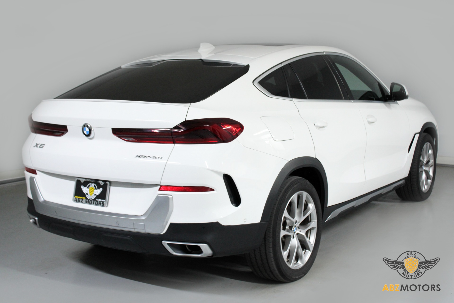 BMW X6 MPower KDW 迪威 1/18 2021 BMW X6 xDrive40i for Sale - Cars & Bids