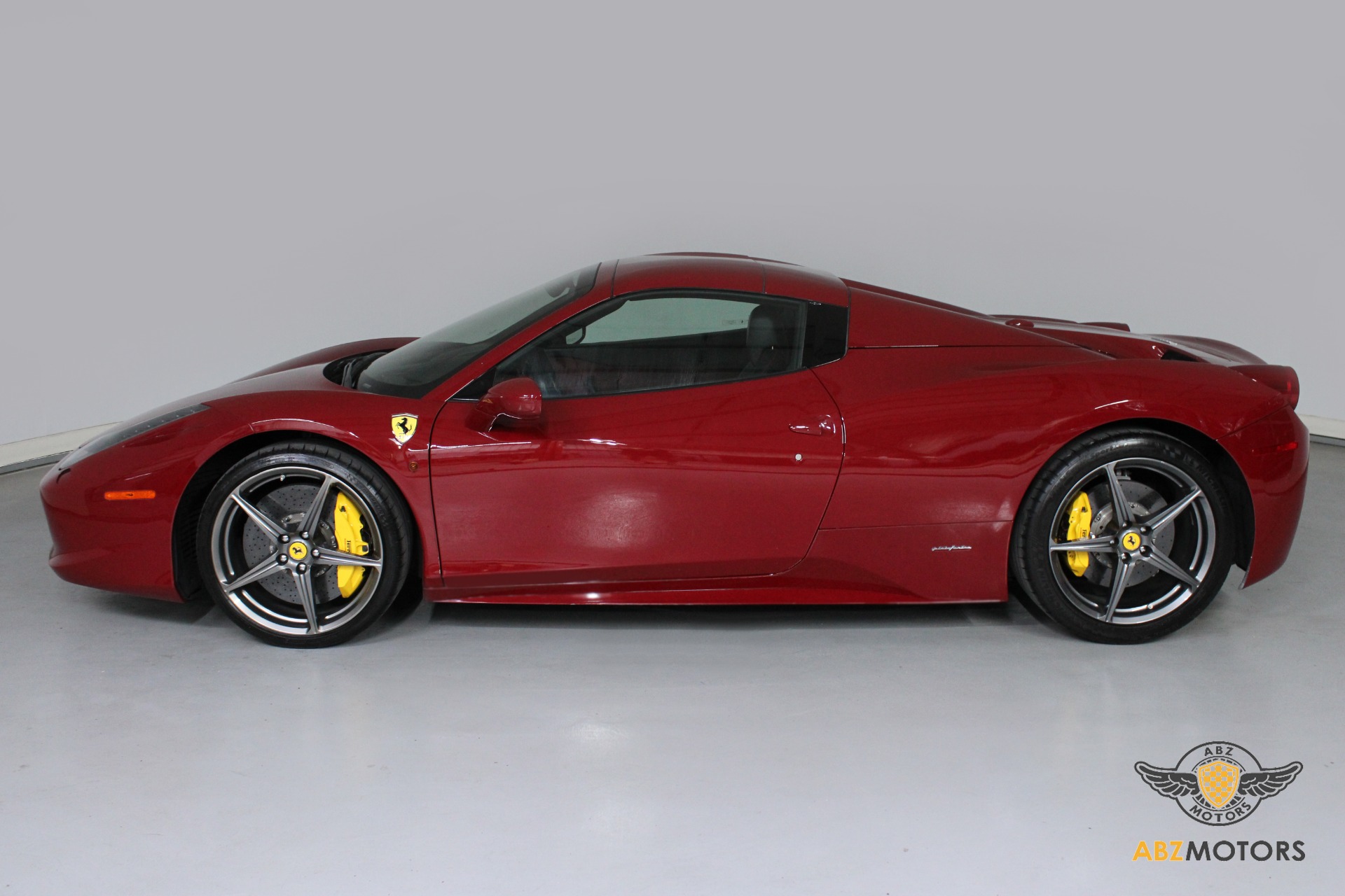 カリラ 2013 8年 アデルフィ 2013 Ferrari 458 Italia For Sale - Dyler