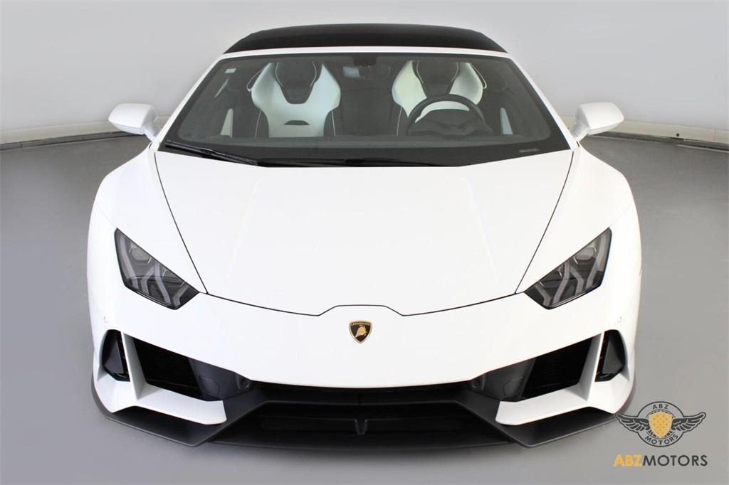 Lamborghini Huracan White 2024