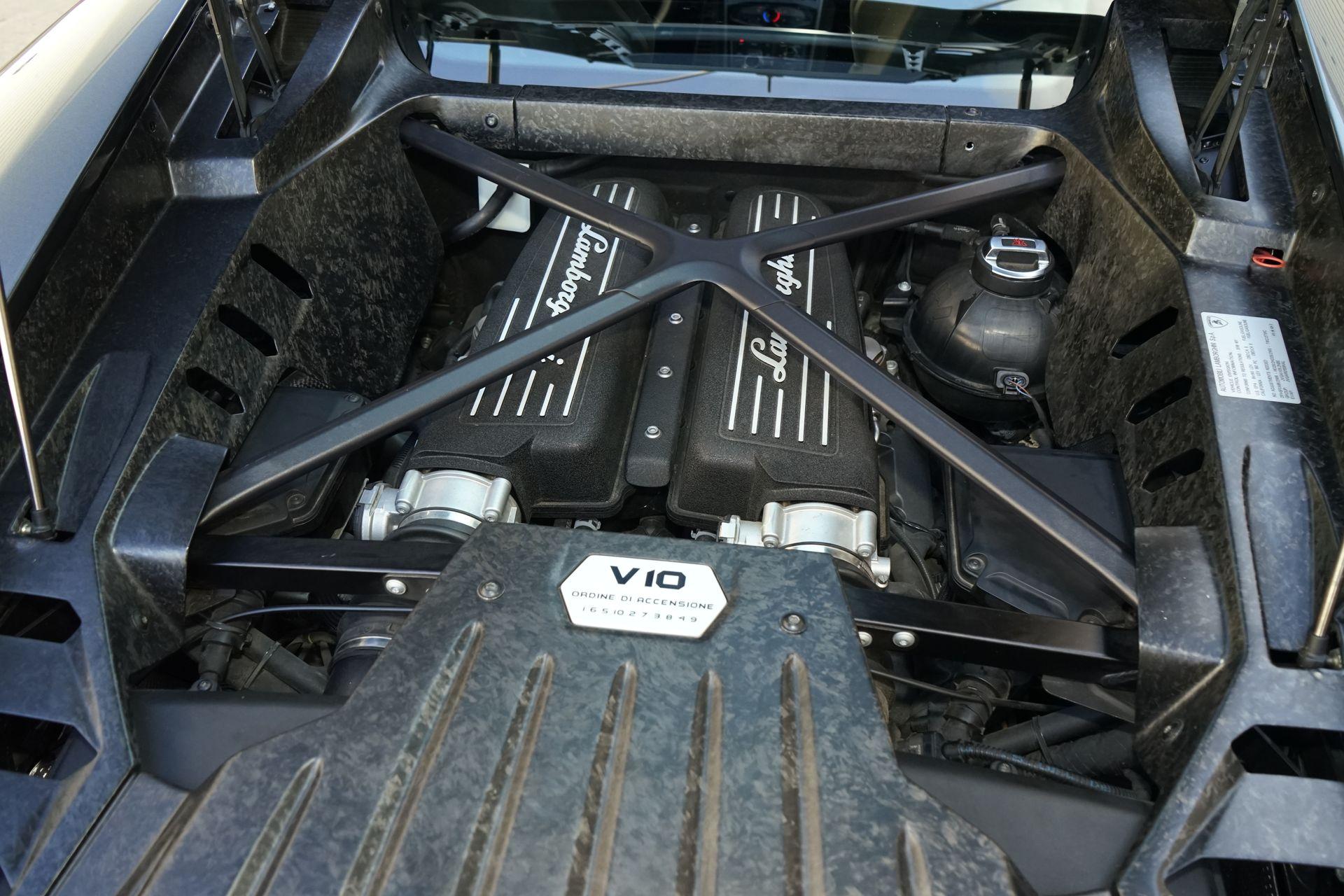 2018 Lamborghini Huracan Base - Photo 21