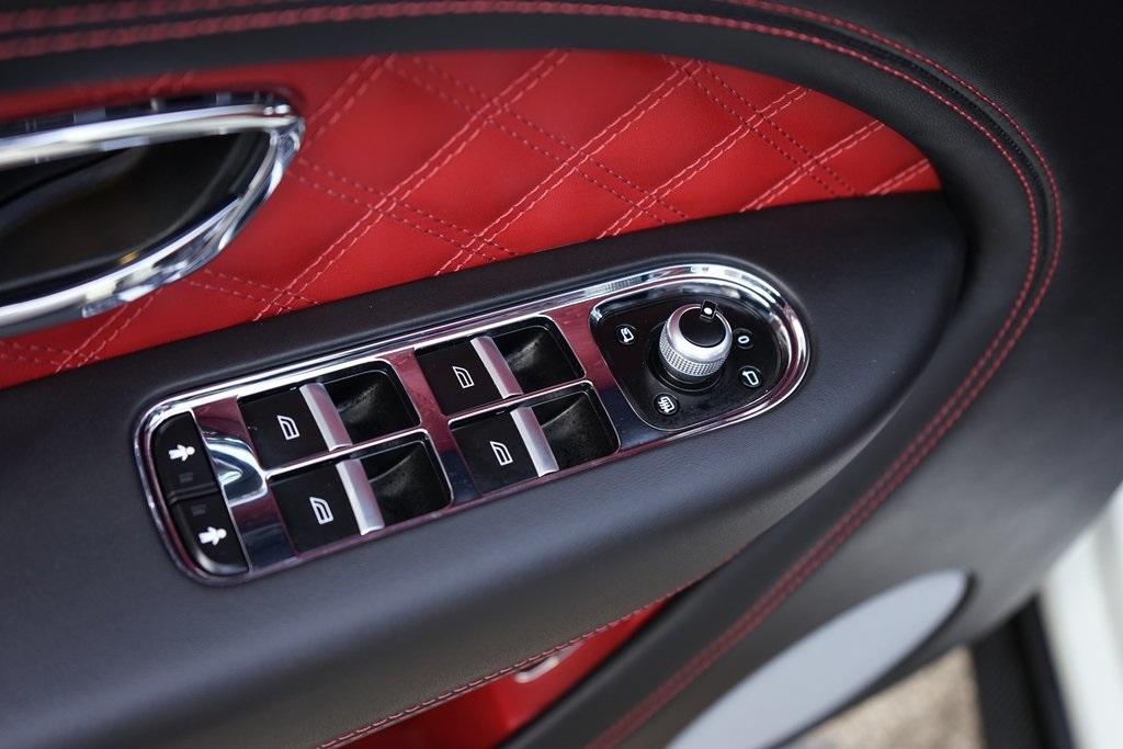 Used 2022 Bentley Bentayga V8 For Sale (Sold) | Autobyzack Inc