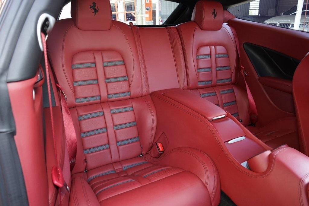 2012 Ferrari FF Base photo 18