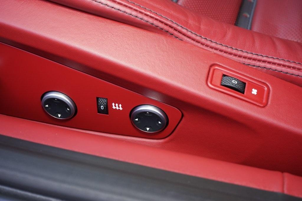2012 Ferrari FF Base photo 22