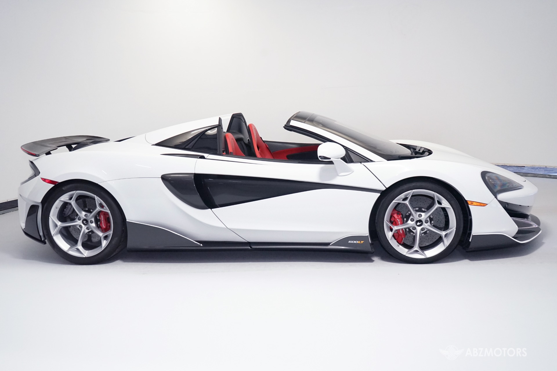 マゼラン Used 2020 McLaren 600LT Base For Sale (Sold) | Autobyzack Inc