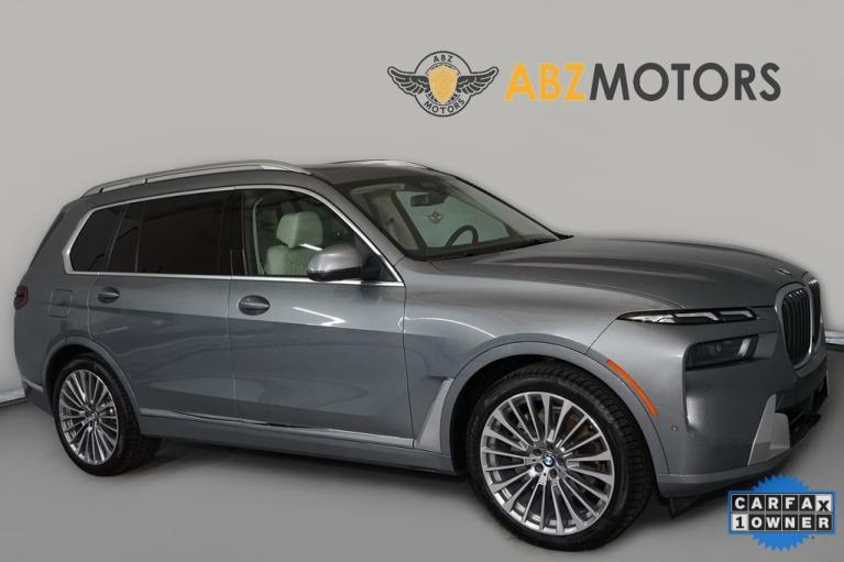 2024 BMW X7 40i's photo