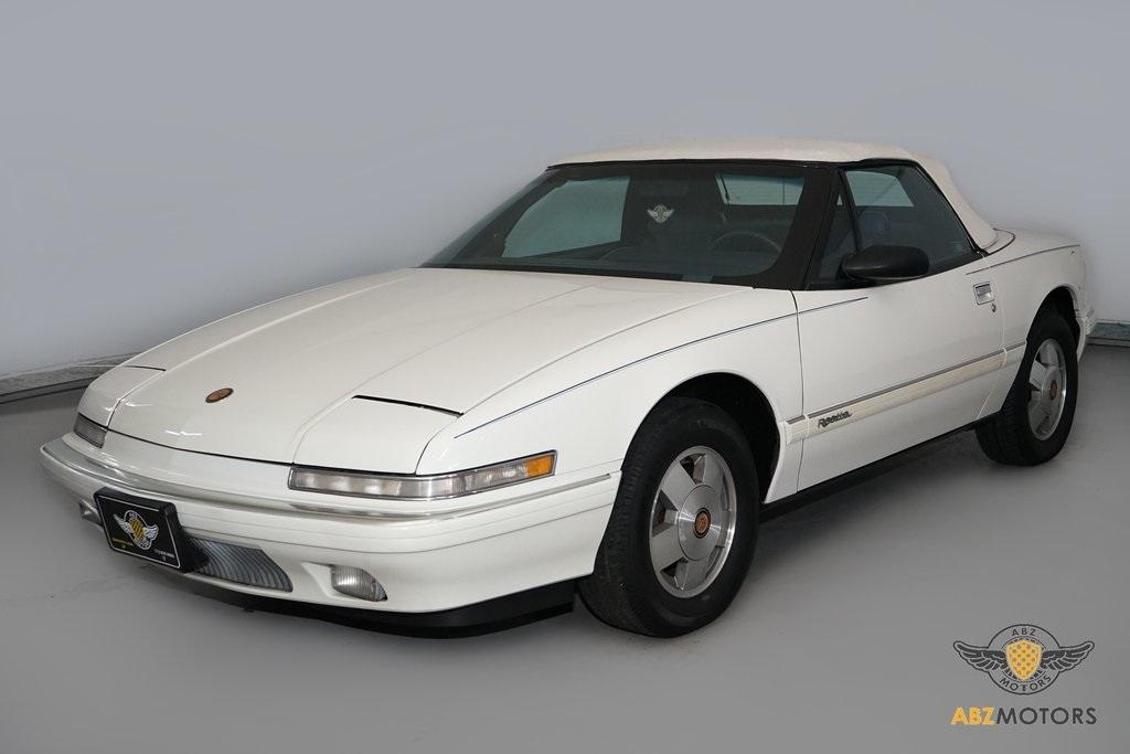 1990 Buick Reatta photo 3