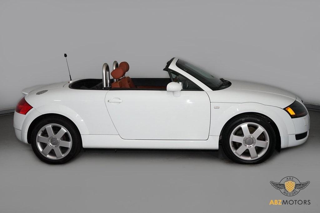 2002 Audi TT 1.8T Roadster photo 4