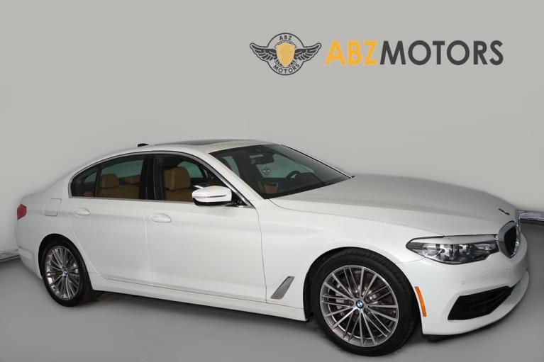 2019 BMW 5 Series 530i's photo
