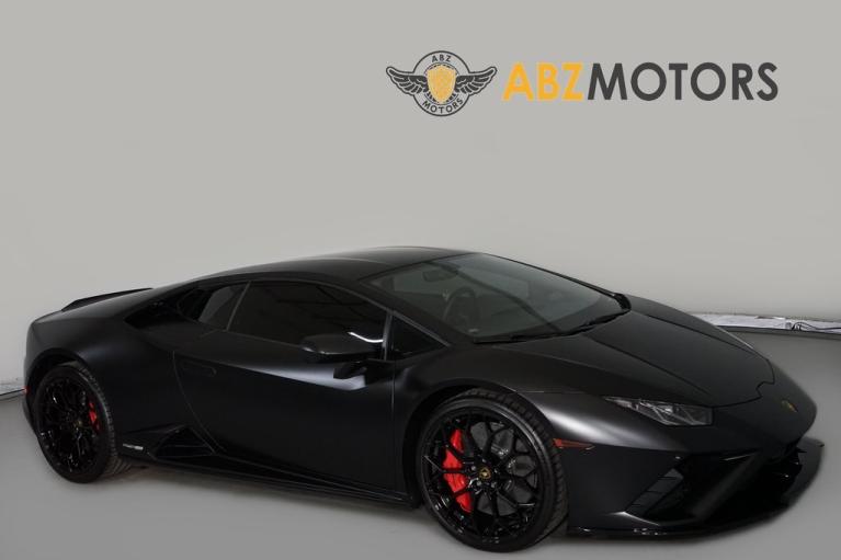 2023 Lamborghini Huracan EVO's photo