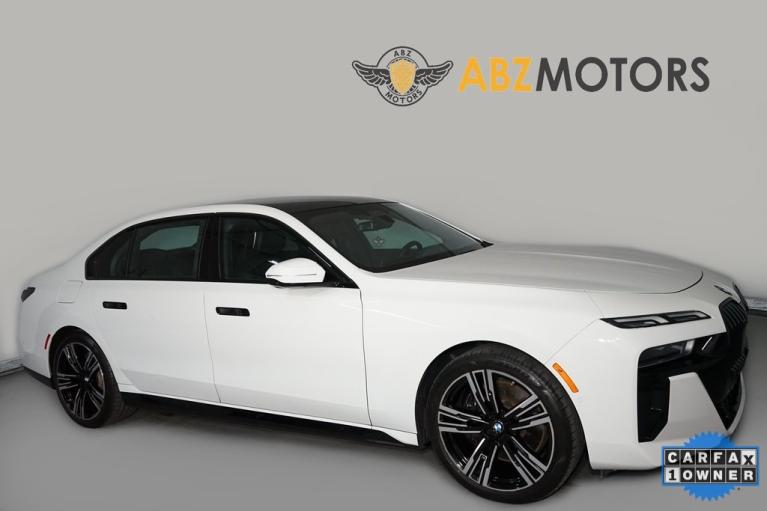 2023 BMW 7 Series 740i's photo
