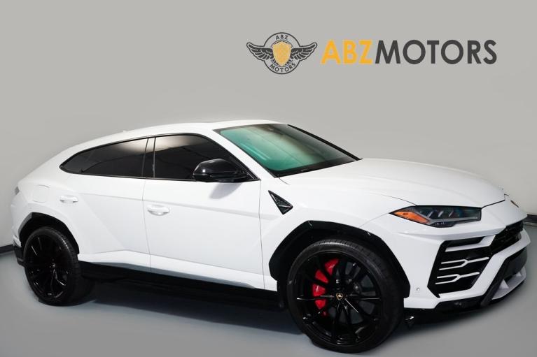 2019 Lamborghini Urus Base's photo