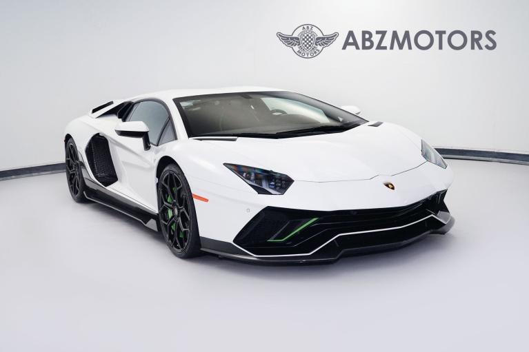 2022 Lamborghini Aventador