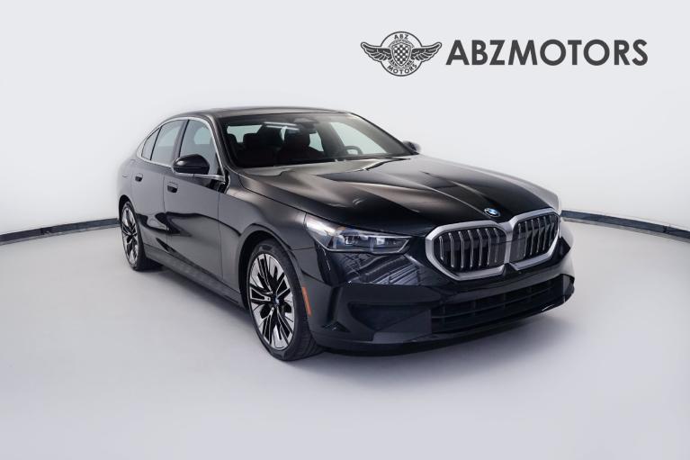 2025 BMW 5 Series 530i